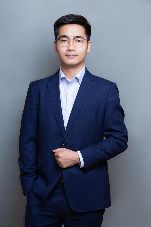贺佳剧本与叙事策划总监